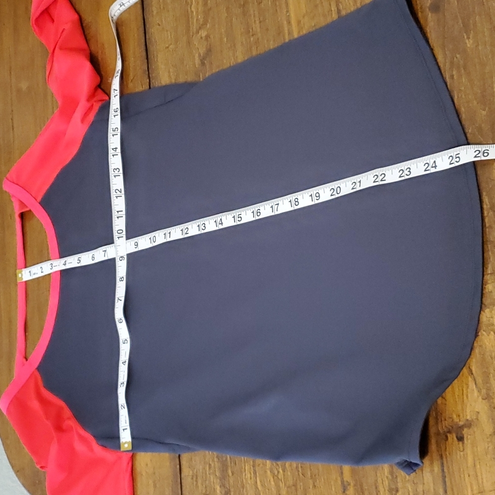 ATHLETIC LONG SLEEVE TOP WITH OPEN BACK & SLEEVES SMALL - Picture 10 of 10